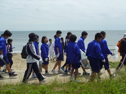 聾学校海岸清掃
