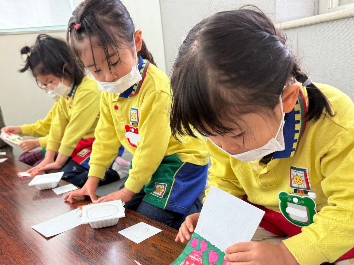 1グループに複数の画像を表示2