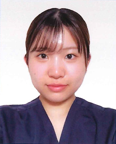 歯科診療所に勤務する卒業生