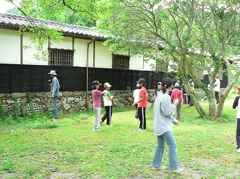 油田邸探索