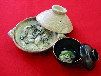 カキご飯とお吸物