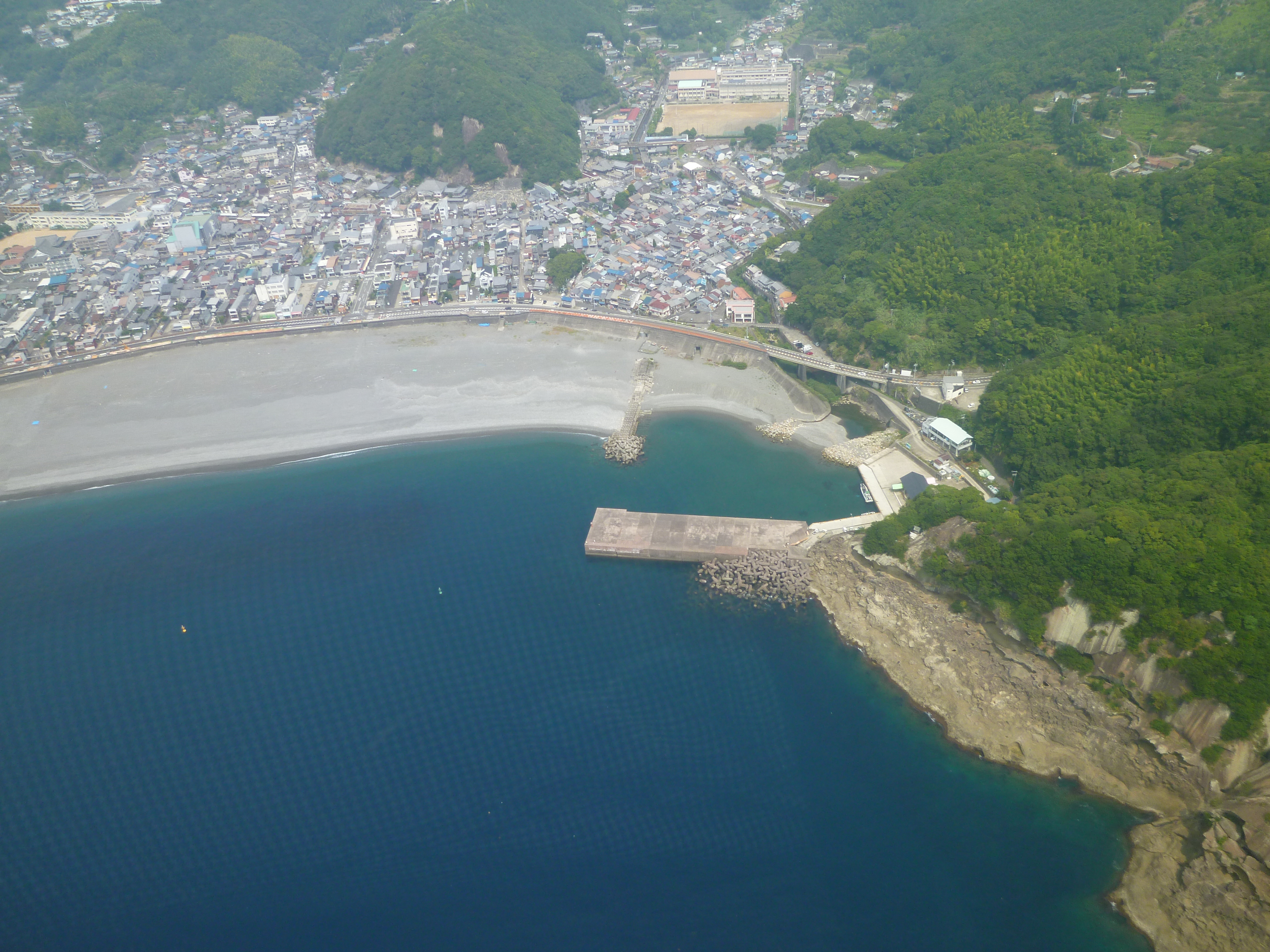 木本港の全景写真