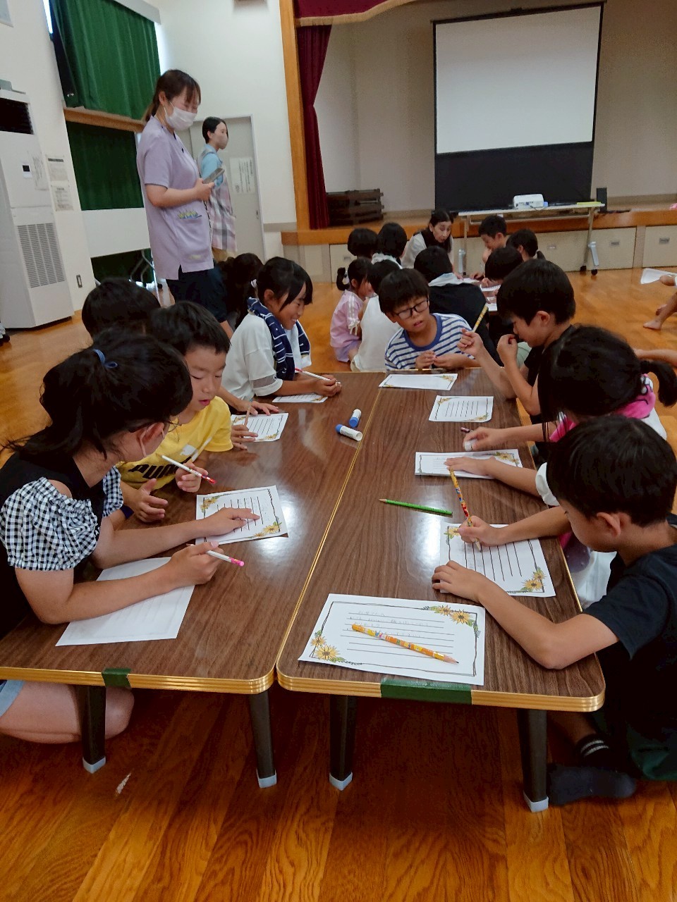 1グループに複数の画像を表示2